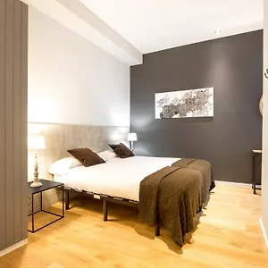 Rent Rambla Catalunya Barcelone